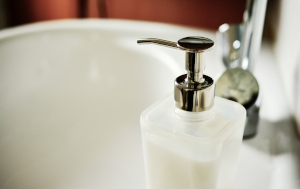 A white liquid soap dispemser